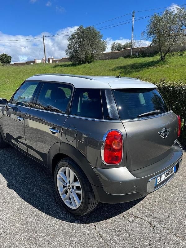 Usata Mini Cooper D Countryman 111 CV (81 kW) 2013 Grigio SUV