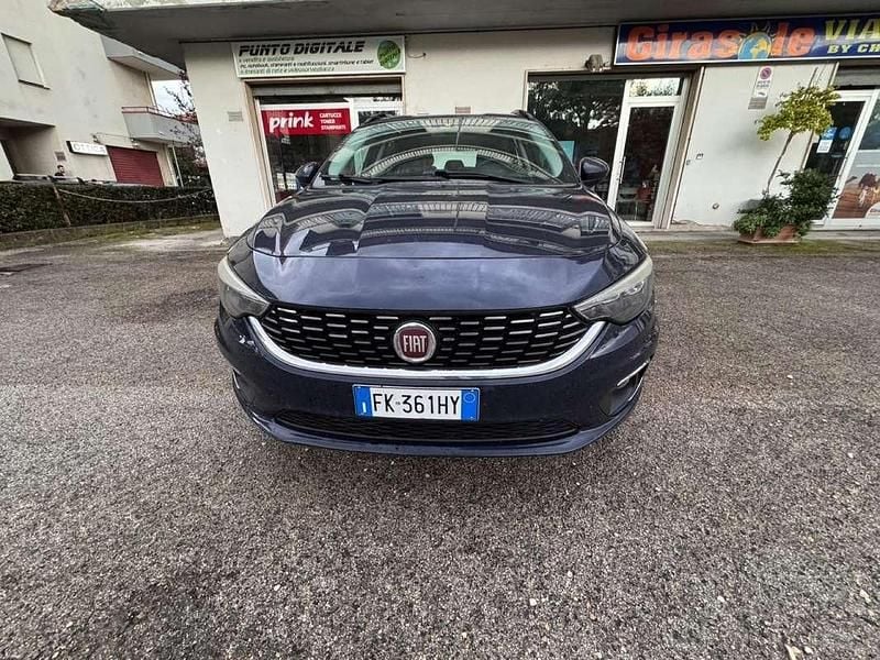 Blu/azzurro Usata 2017 Fiat Tipo Lounge Station wagon | 6000 € (Super prezzo) - Immagine 1/4