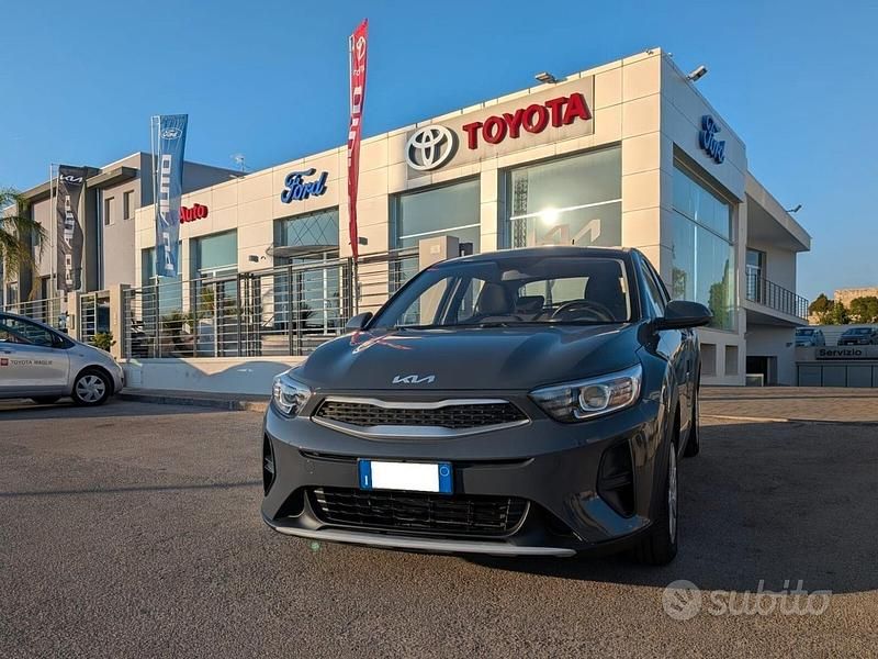 Usata Kia Stonic Urban 84 CV (61 kW) 2022 Grigio SUV