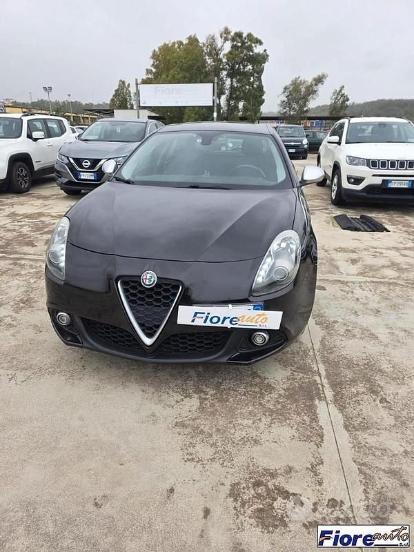 Usata Alfa Romeo Giulietta 120 CV (88 kW) 2017 Nero Utilitaria