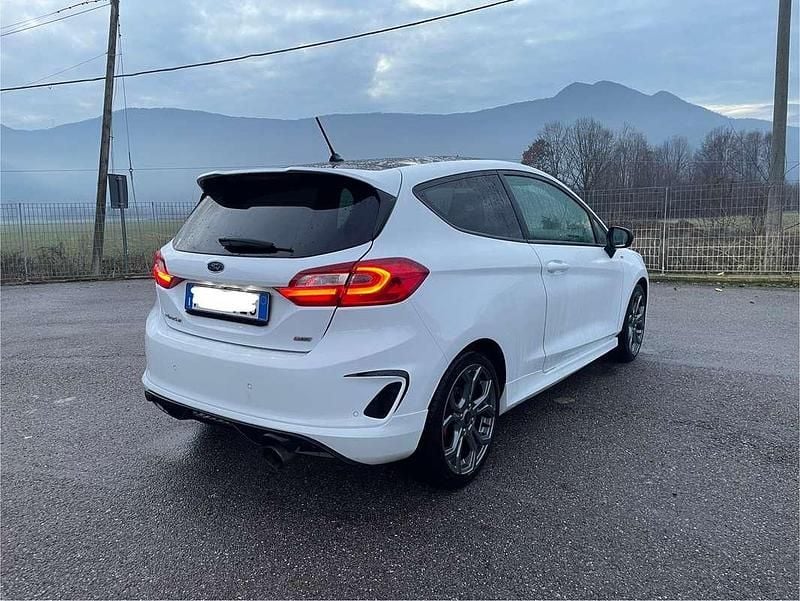 Usata Ford Fiesta ST-Line 101 CV (74 kW) 2018 Berlina