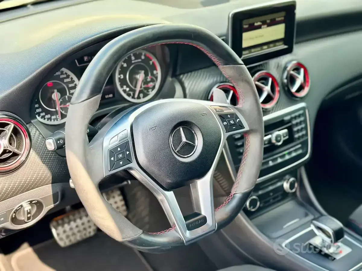 Usata Mercedes A45 AMG AMG 360 CV (264 kW) 2015 Grigio Utilitaria