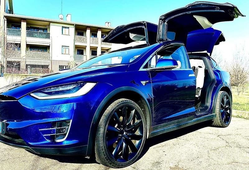 Blu/azzurro Usata 2020 Tesla Model X SUV | 48.000 € (Buon prezzo) - Immagine 1/4