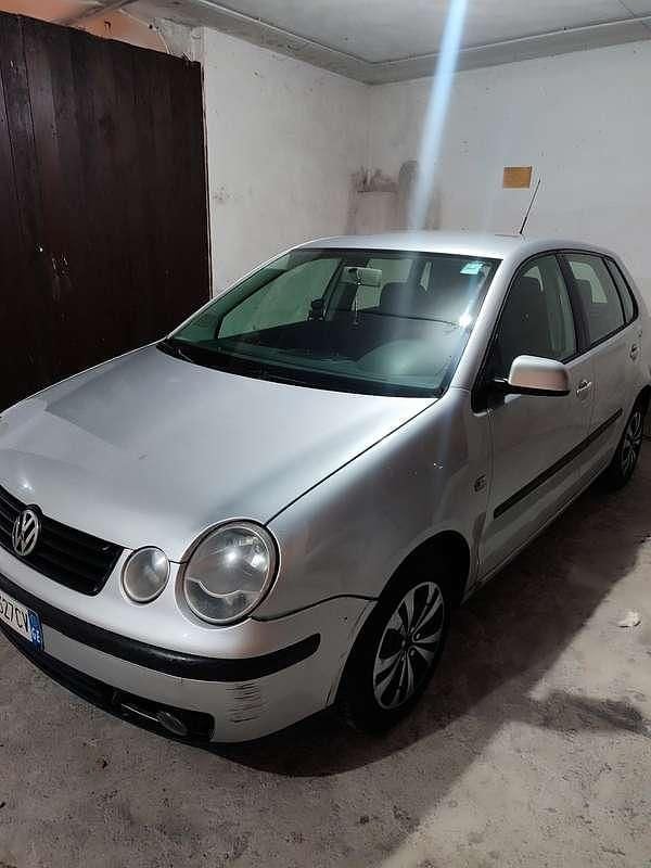 Usata VW Polo Comfortline 75 CV (55 kW) 2003 Grigio Berlina