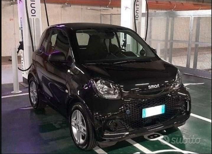 Usata Smart ForTwo Coupé Pure 2022 Utilitaria