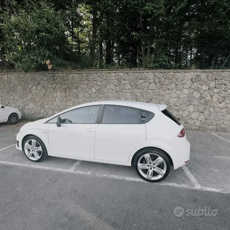 Usata Seat Leon 170 CV (125 kW) 2011 Bianco Utilitaria