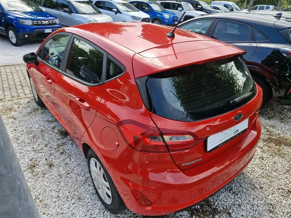 Usata Ford Fiesta 75 CV (55 kW) 2019 Rosso Utilitaria