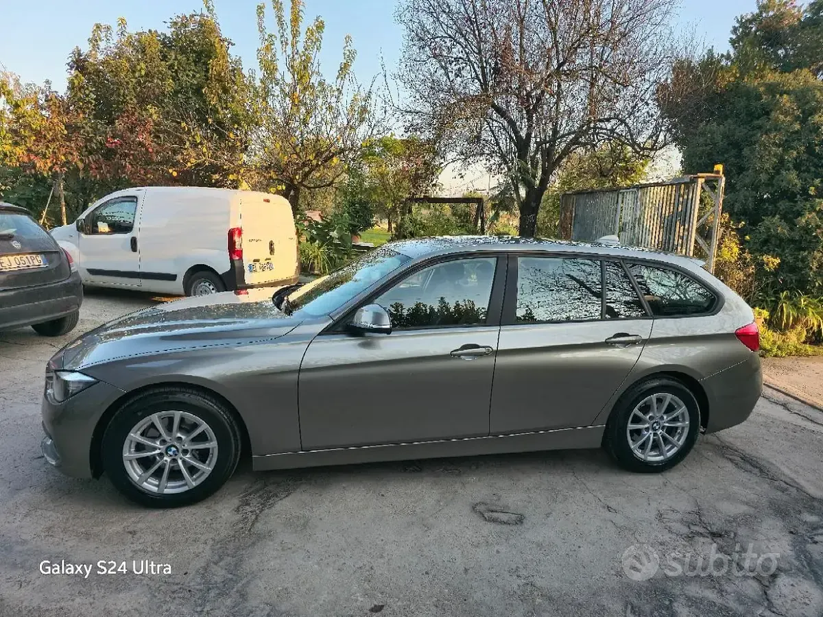 Usata BMW 318 150 CV (110 kW) 2016 Grigio Station wagon