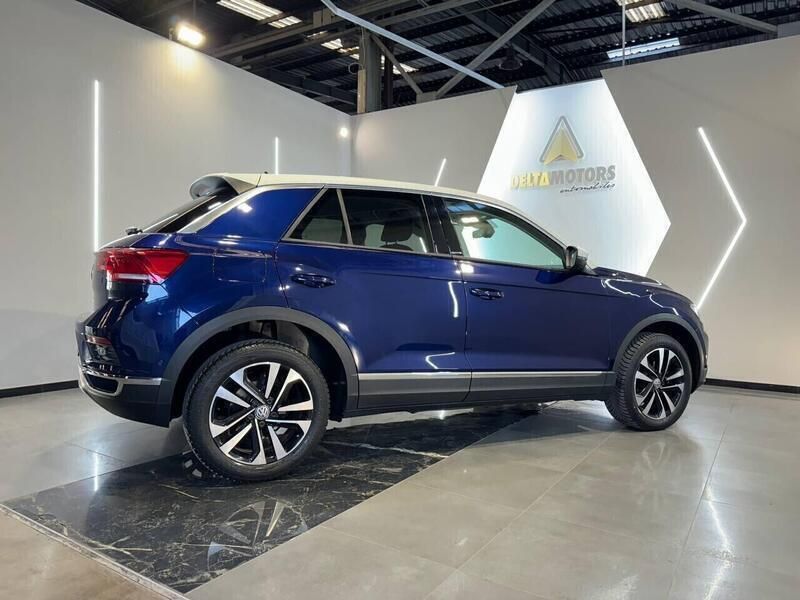 Usata VW T-Roc IQ Drive 116 CV (85 kW) 2019 Blu/azzurro SUV