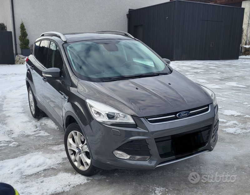 Grigio Usata 2016 Ford Kuga Titanium SUV | 15.500 € (Cara) - Immagine 1/4