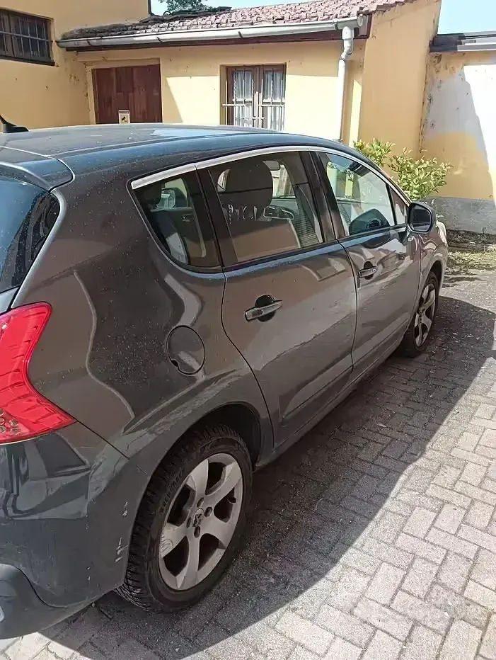 Usata Peugeot 3008 120 CV (88 kW) 2010 Grigio Station wagon