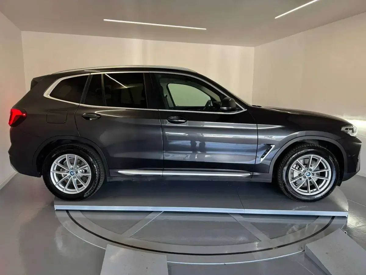 Usata BMW X3 184 CV (135 kW) 2022 Sophisto grey brilliant effect SUV