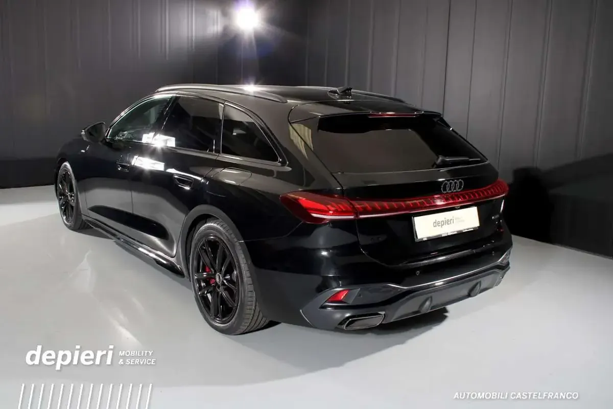 Usata Audi A5 S-Line 367 CV (269 kW) 2025 Nero Station wagon