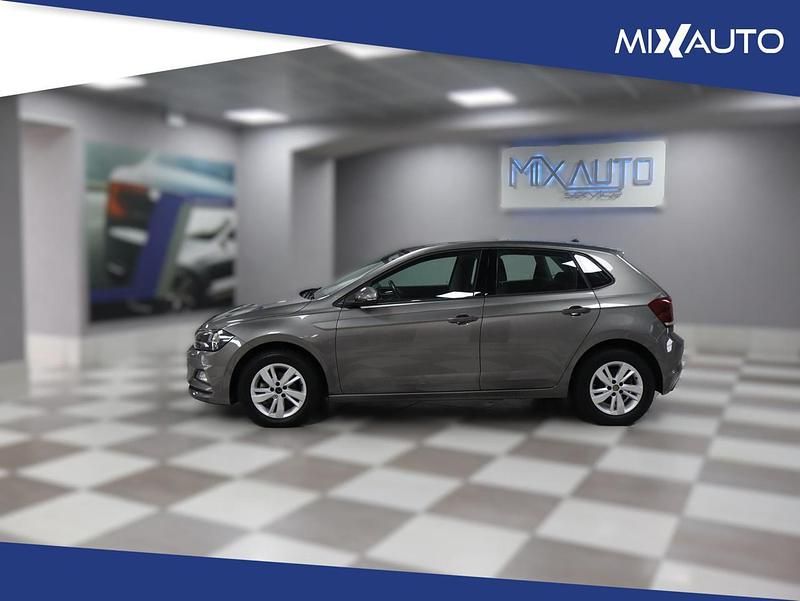 Usata VW Polo Comfortline 95 CV (69 kW) 2021 Viola Berlina