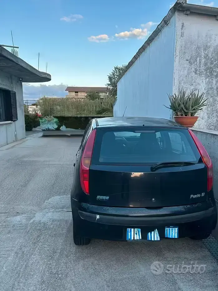 Usata Fiat Punto 80 CV (58 kW) 2003 Nero Utilitaria