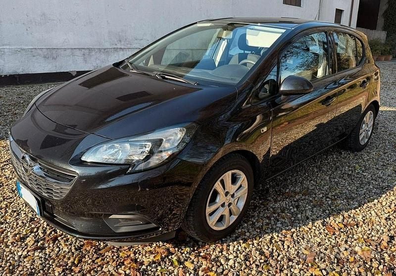 Usata Opel Corsa 90 CV (66 kW) 2017 Nero Utilitaria