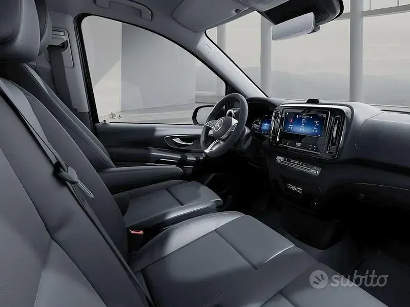 Nuova Mercedes Vito 190 CV (139 kW) 2026 Nero Furgone