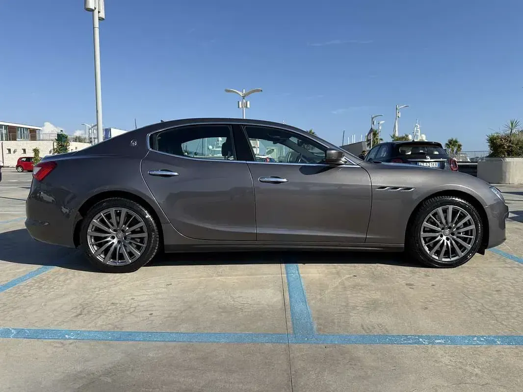 Usata Maserati Ghibli 275 CV (202 kW) 2018 Berlina