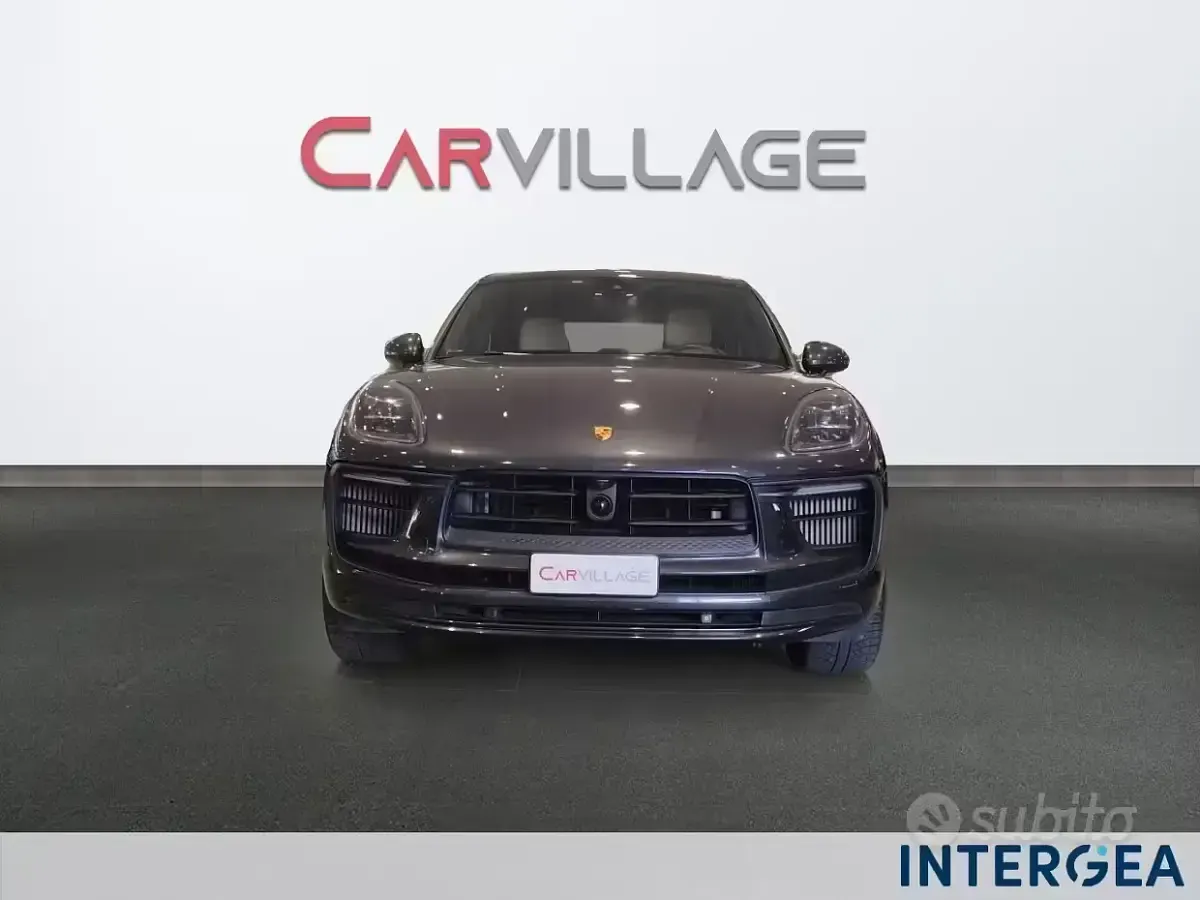 Usata Porsche Macan 381 CV (280 kW) 2023 Grigio SUV