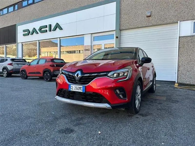Usata Renault Captur Intens 160 CV (117 kW) 2023 Rosso SUV