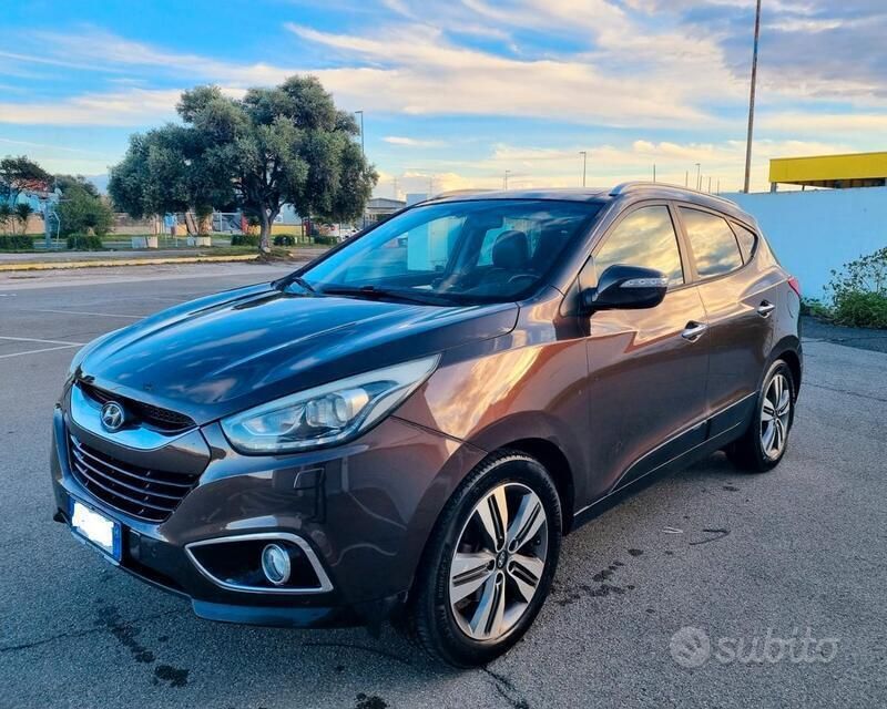 Usata Hyundai ix35 Xpossible 136 CV (100 kW) 2014 Marrone SUV