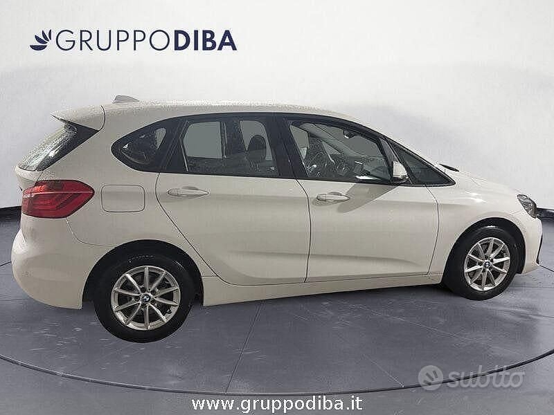 Usata BMW 216 Advantage 116 CV (85 kW) 2021 Bianco Coupé