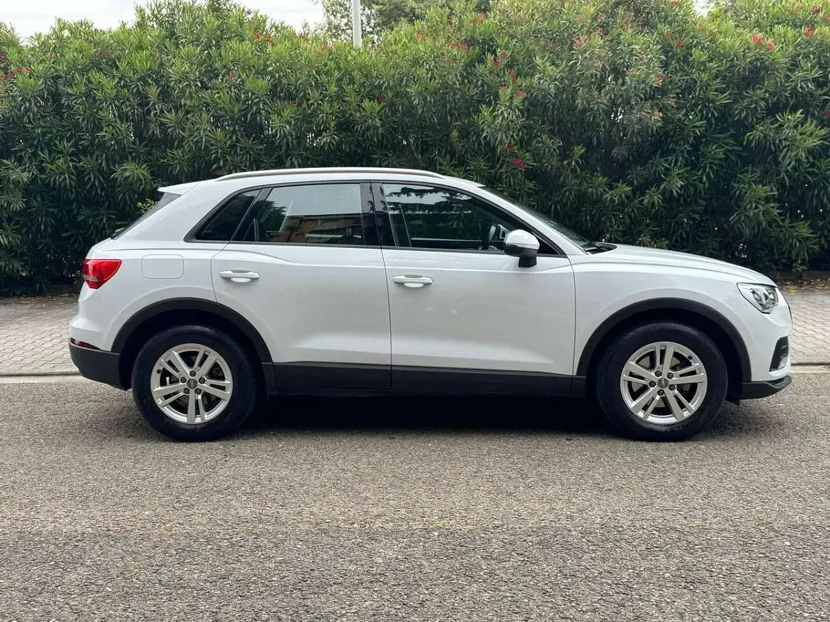 Usata Audi Q3 Business 150 CV (110 kW) 2019 Bianco SUV