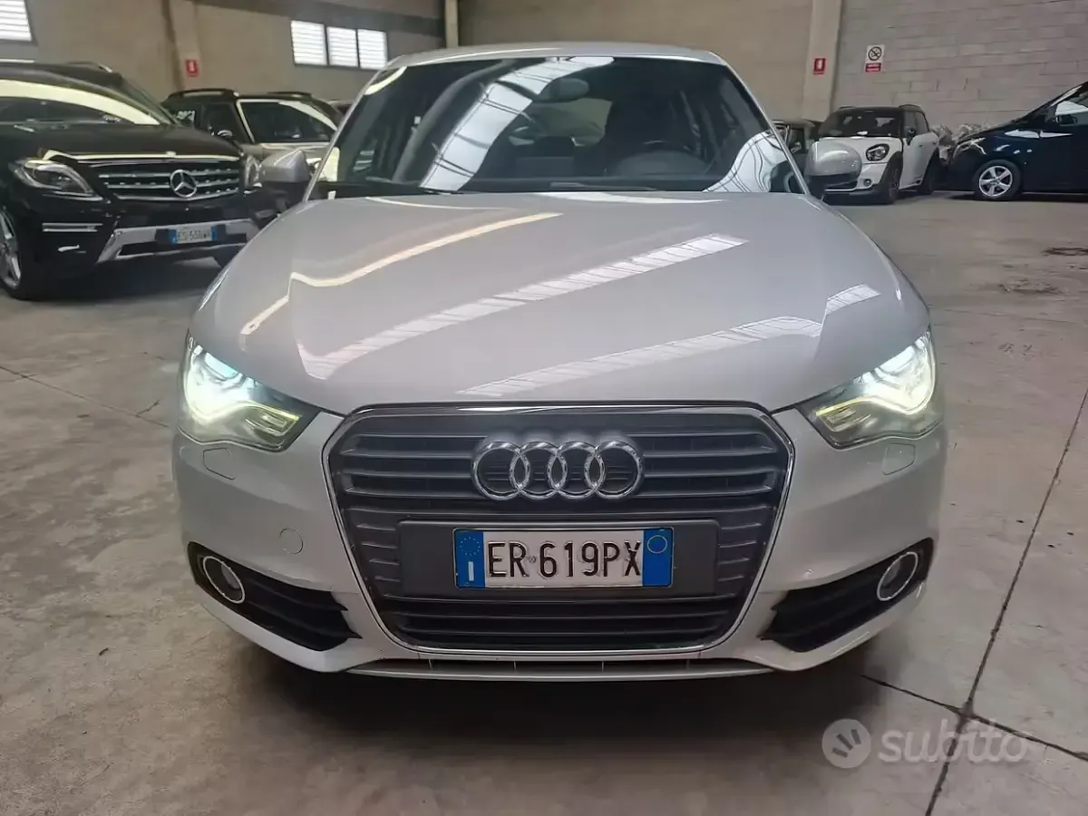 Usata Audi A1 90 CV (66 kW) 2013 Grigio Utilitaria