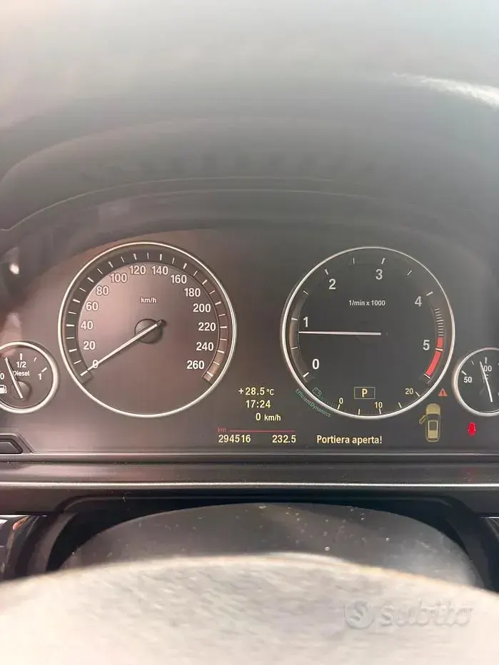 Usata BMW 520 184 CV (135 kW) 2011 Grigio Station wagon