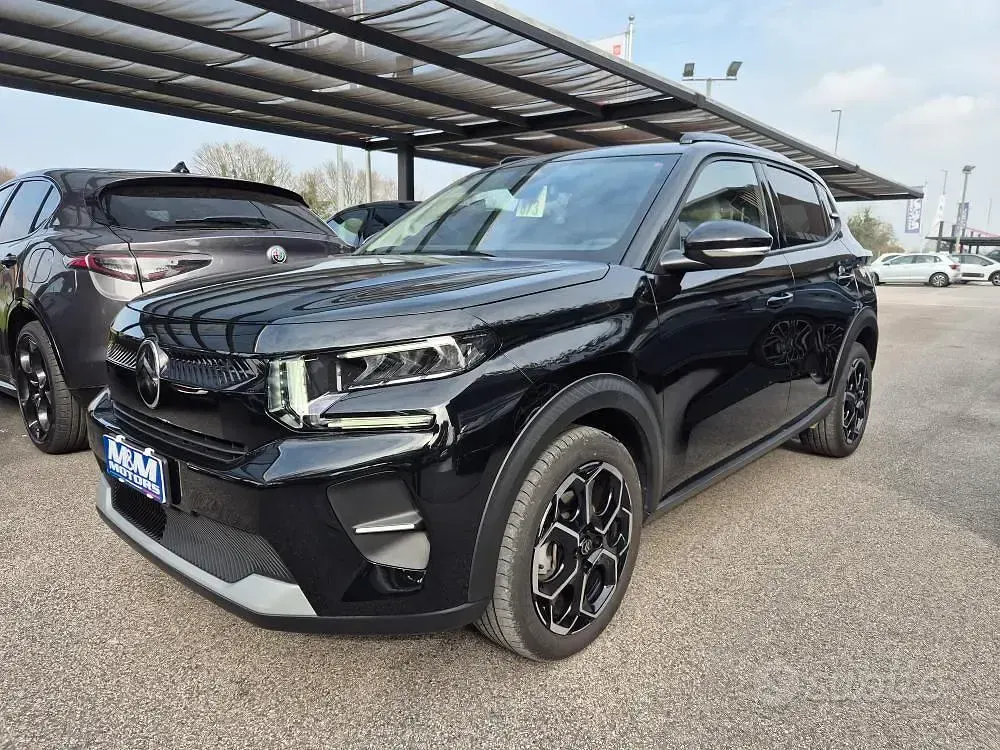 Nuova Citroën C3 PureTech 101 CV (74 kW) 2026 Nero SUV