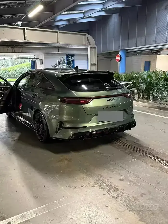 Usata Kia ProCeed GT-Line 140 CV (102 kW) 2024 Verde Station wagon