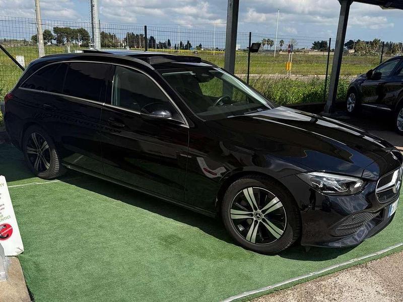 Usata Mercedes C220 Business 200 CV (147 kW) 2022 Nero ossidania Station wagon