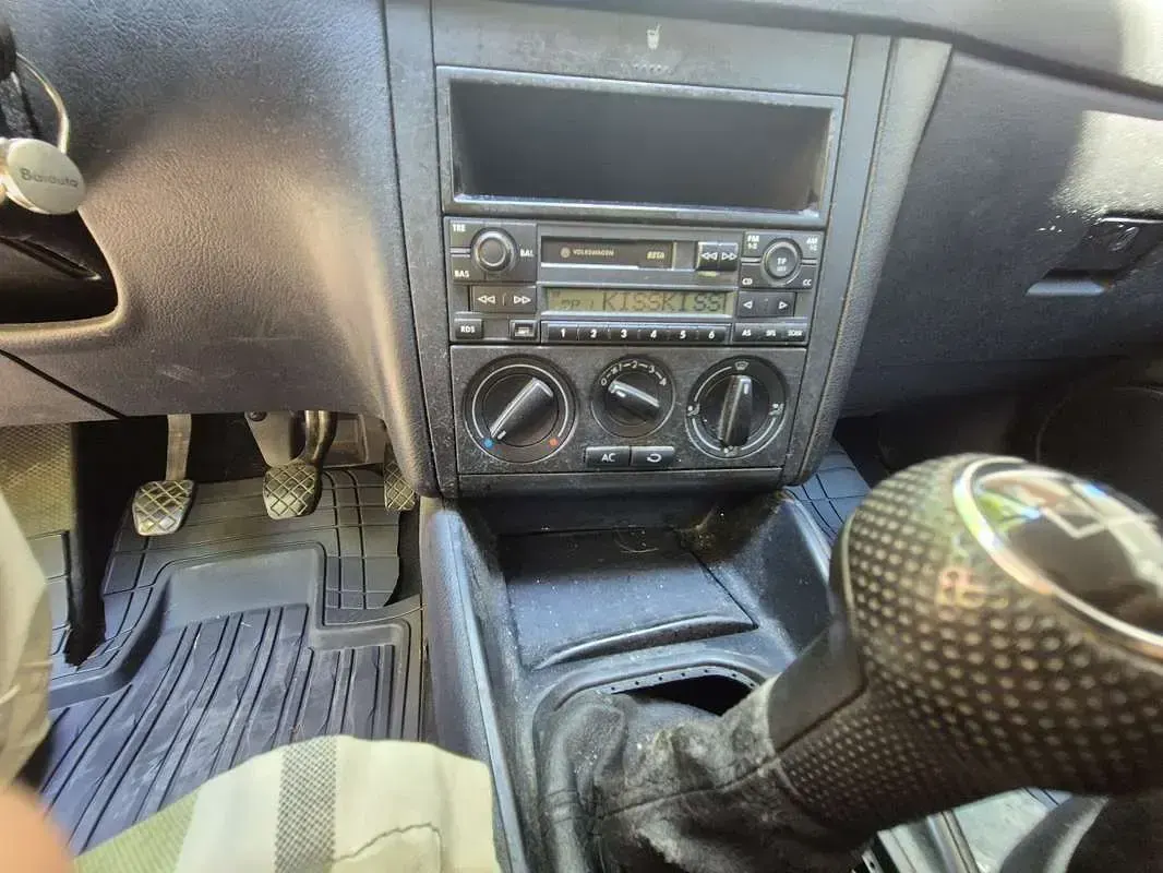 Usata VW Golf IV 75 CV (55 kW) 2000 Berlina
