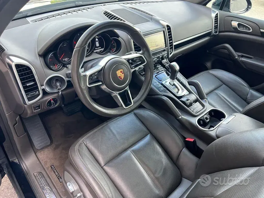 Usata Porsche Cayenne 250 CV (183 kW) 2015 Blu SUV