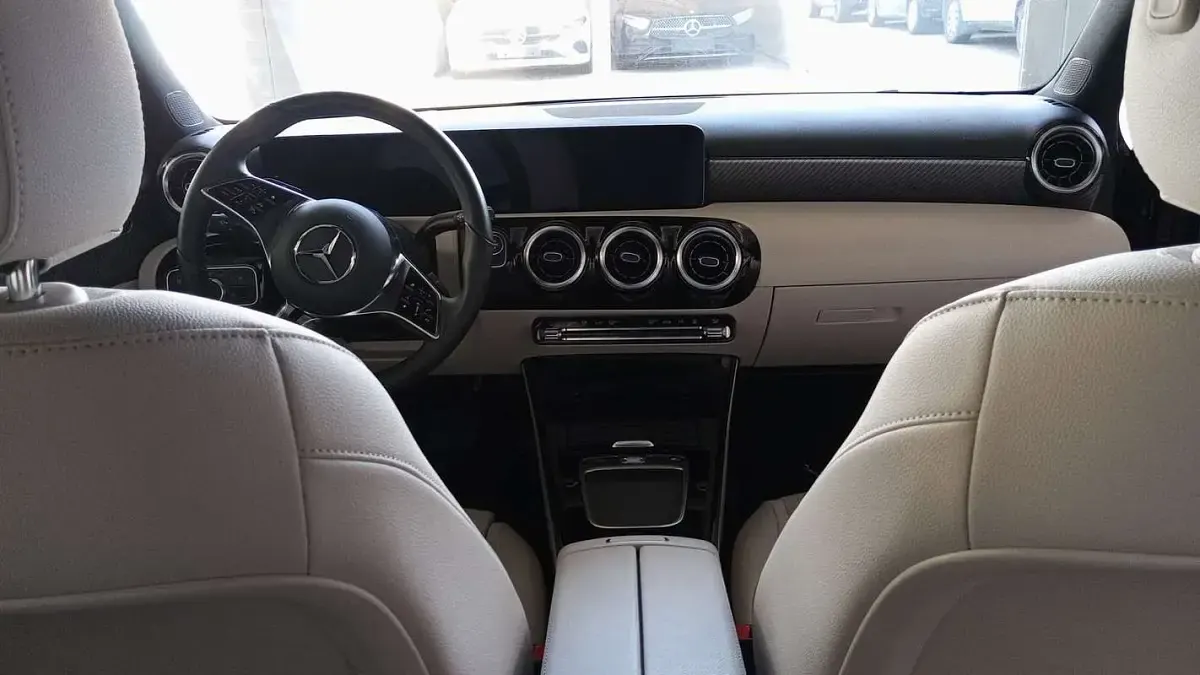 Usata Mercedes A250 Advanced 163 CV (119 kW) 2024 Berlina