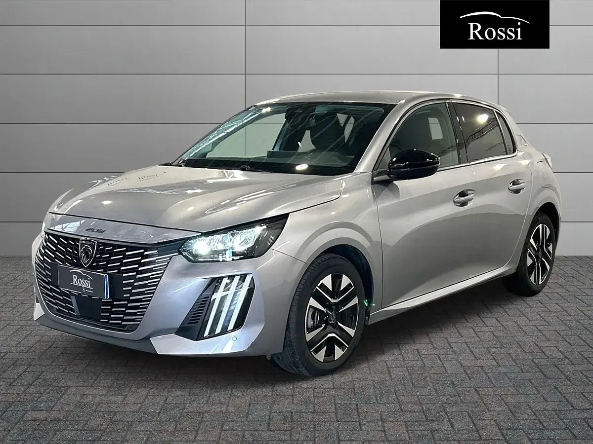 Usata Peugeot 208 Allure 101 CV (74 kW) 2025 Utilitaria