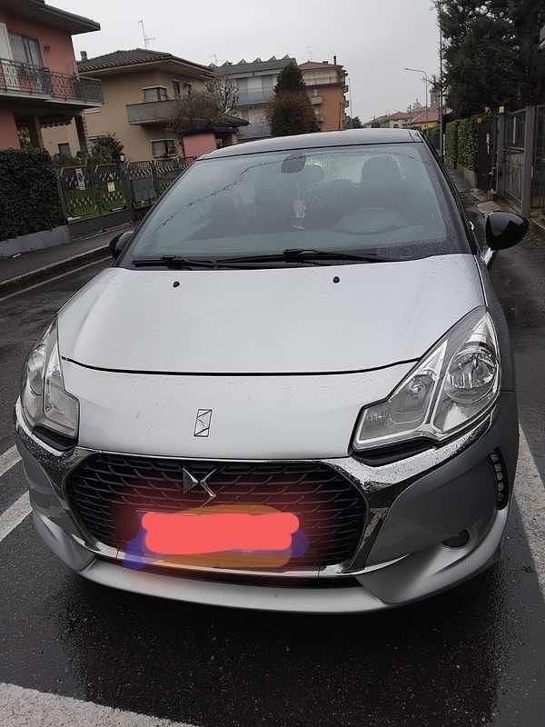 Usata DS Automobiles DS3 So Chic 75 CV (55 kW) 2016 Berlina