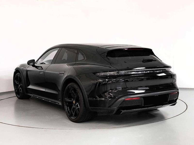 Usata Porsche Taycan Cross Turismo 419 kW (571 CV) 2022 Nero Station wagon