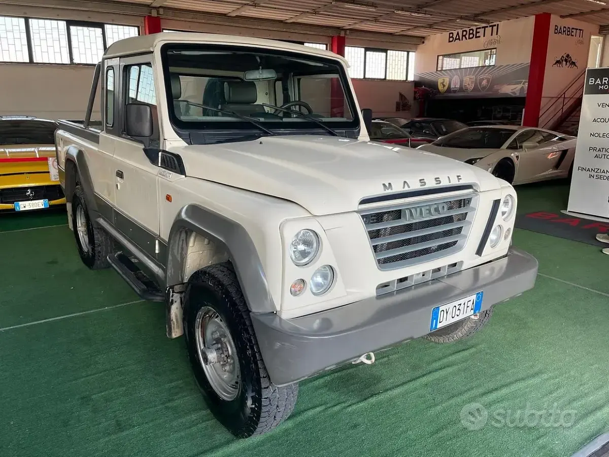 Usata Iveco Massif 145 CV (106 kW) 2010 Bianco Pick-up