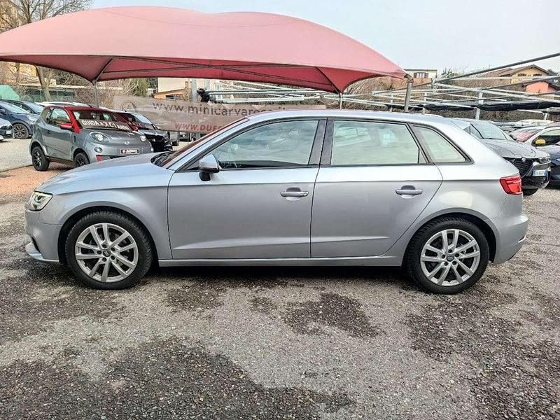 Usata Audi A3 Business 116 CV (85 kW) 2018 Argento Berlina