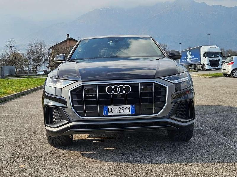 Usata Audi Q8 S-Line 286 CV (210 kW) 2020 Nero SUV