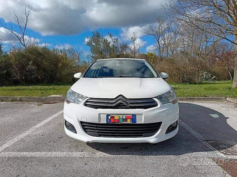 Usata Citroën C4 Attraction 92 CV (67 kW) 2011 Bianco Berlina