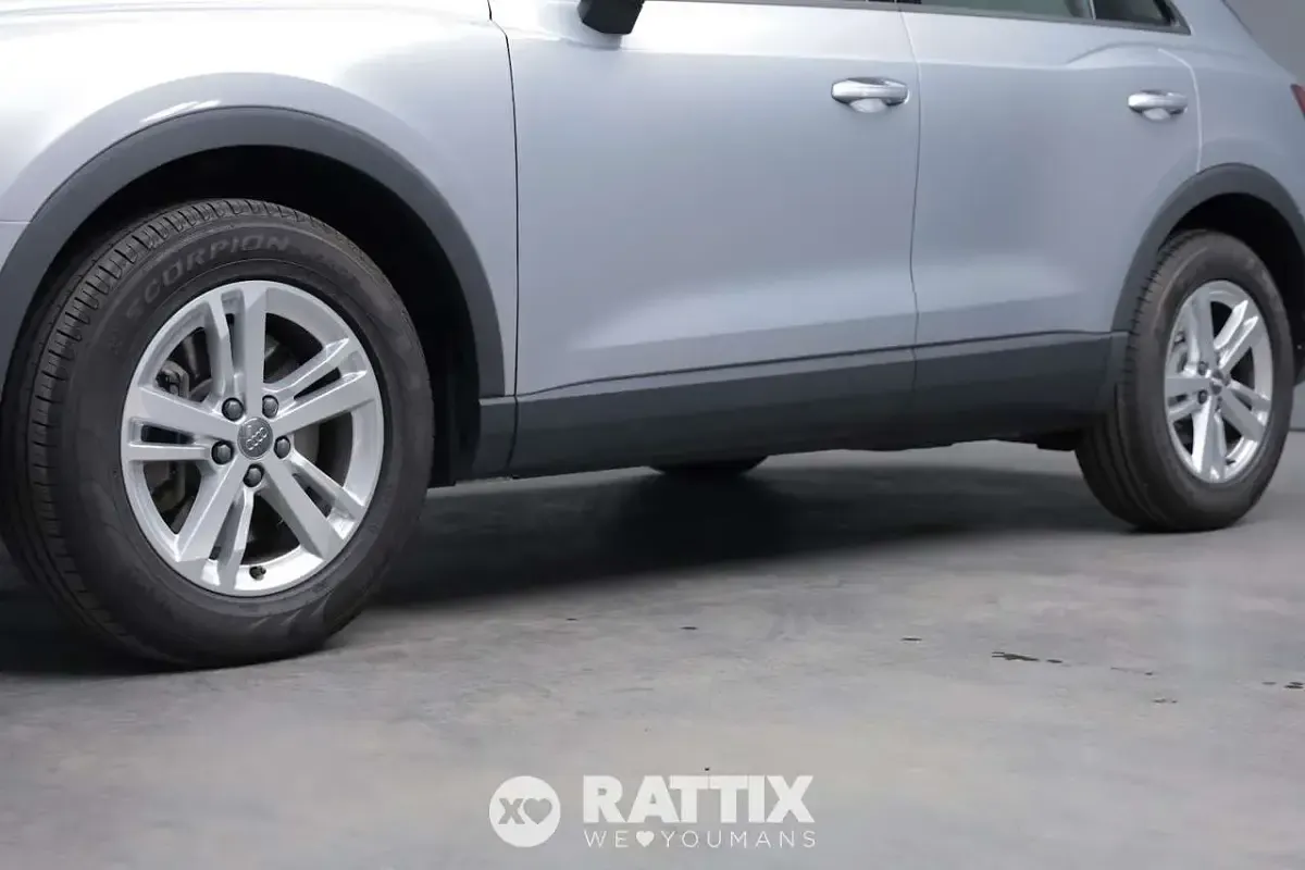 Usata Audi Q3 Business 190 CV (139 kW) 2020 Grigio SUV