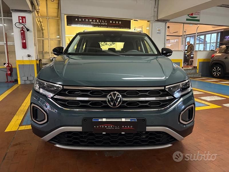 Usata VW T-Roc Style 110 CV (80 kW) 2022 Grigio SUV