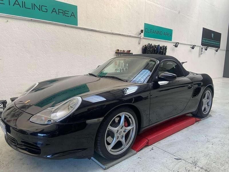 Second-hand Porsche Boxster 260 CP (191 kW) 2003 Negru Cabrio