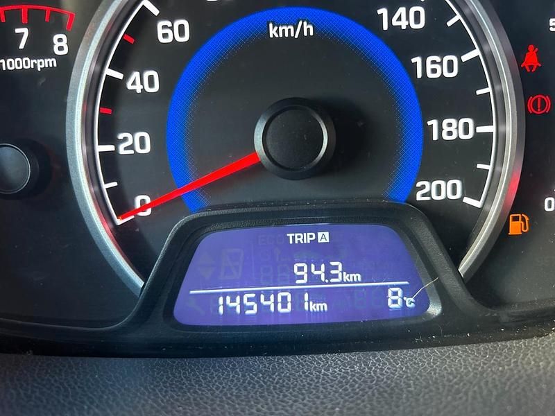 Usata Hyundai i10 65 CV (47 kW) 2020 Bianco Utilitaria