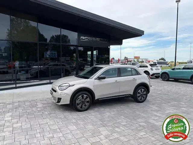Usata Fiat 600 Style 136 CV (100 kW) 2025 Beige SUV