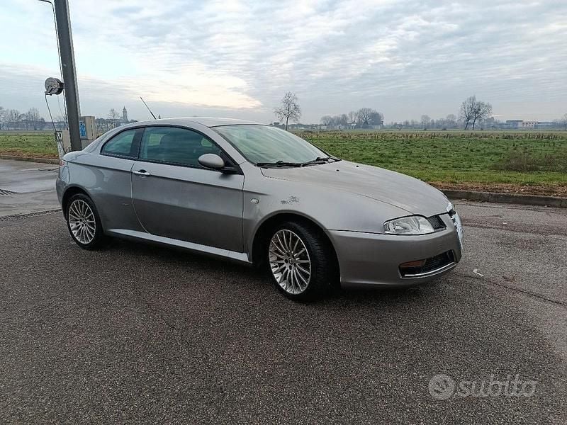 Usata Alfa Romeo GT 150 CV (110 kW) 2007 Coupé