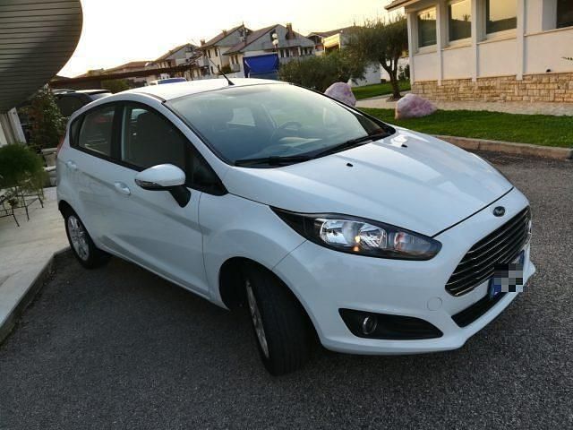Usado Ford Fiesta 75 HP (55 kW) 2016 Branco Citadino