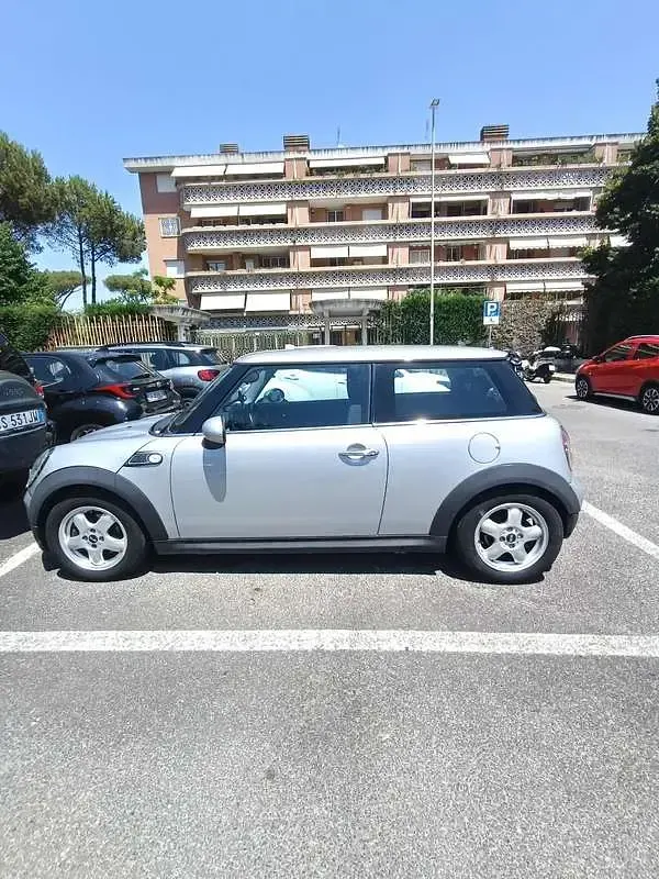 Usata Mini ONE 75 CV (55 kW) 2010 Utilitaria